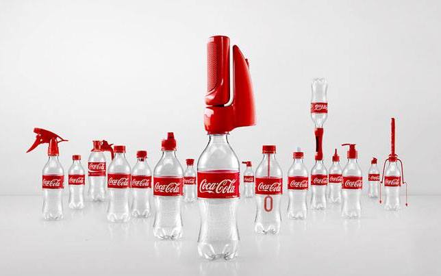 Видео дня: Coca-Cola превратила свои бутылки в мыльные пузыри и водные пистолеты для детей