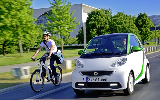 Ученики в автошколах Германии будут ездить на электромобилях