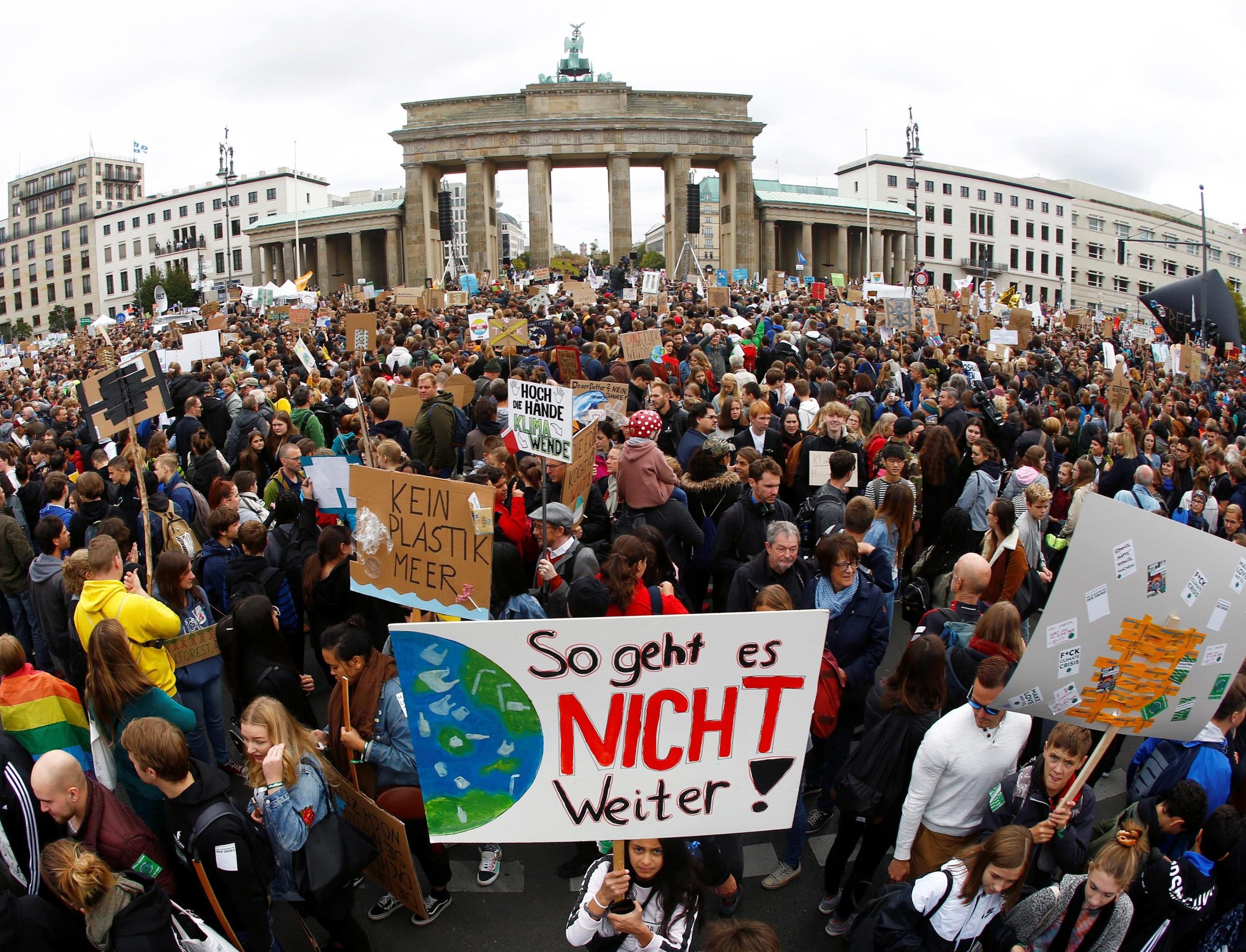 Германия примет закон о защите климата