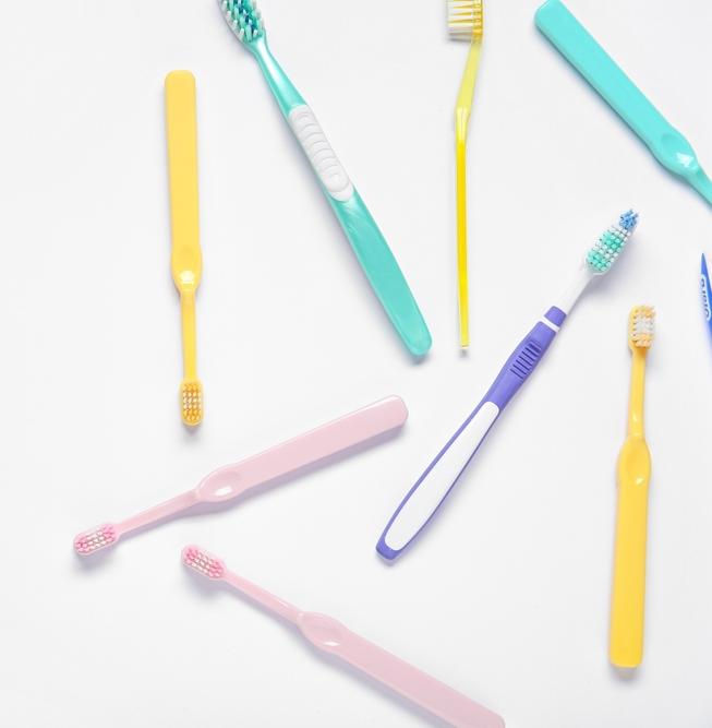 Жители Северодвинска сдали на переработку 60 кг зубных щёток 