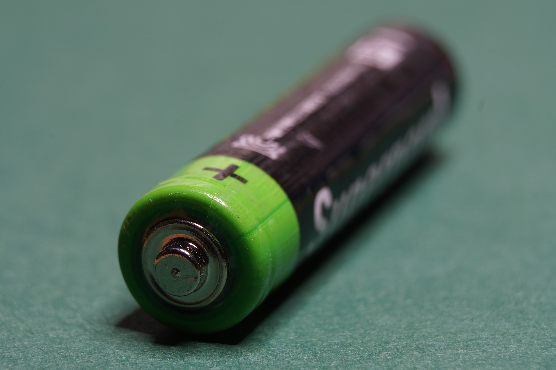 «Мегаполисресурс» бесплатно вывезет на утилизацию батарейки из школ