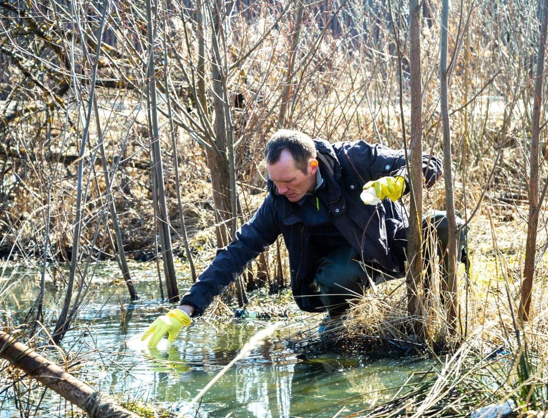 Россиян научат организовывать акции по уборке водоемов