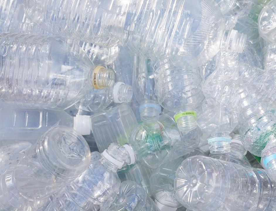 «Лента» установила первый пандомат для сбора пластиковых бутылок в Ленинградской области