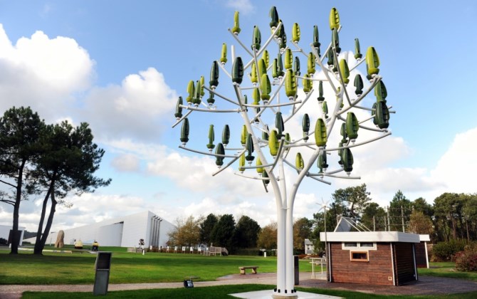 Французские инженеры создали дерево-ветрогенератор
