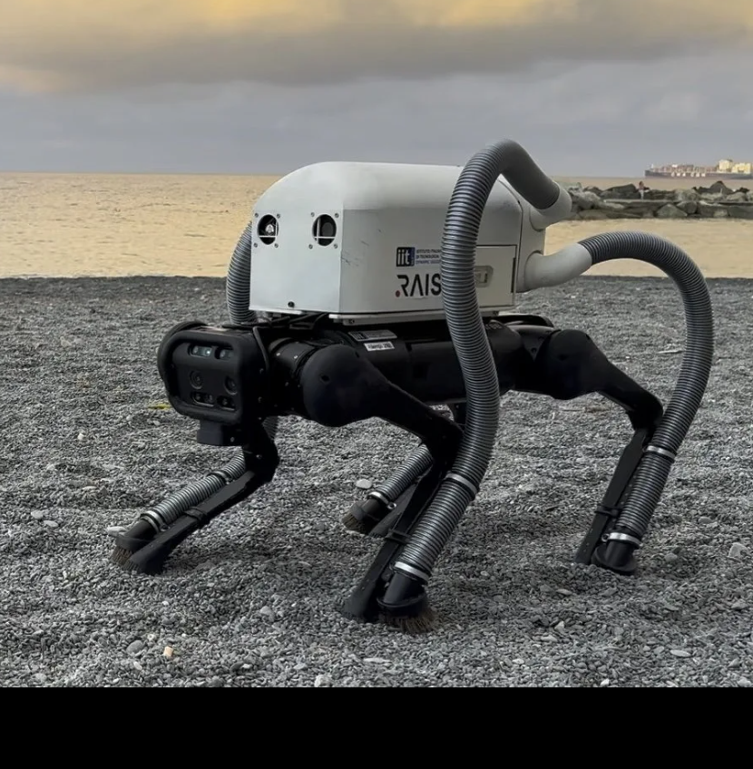 Итальянские ученые научили робота собирать окурки на пляже 