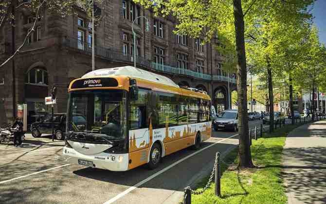 В Берлине появится экомаршрут с электробусами и системой беспроводной зарядки
