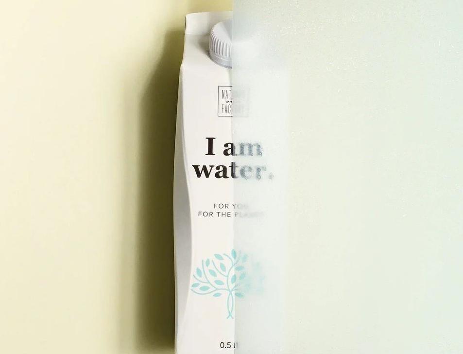 Как бренд «I am water.» вместе с FSC России поможет лесоводам сажать деревья и ухаживать за лесами