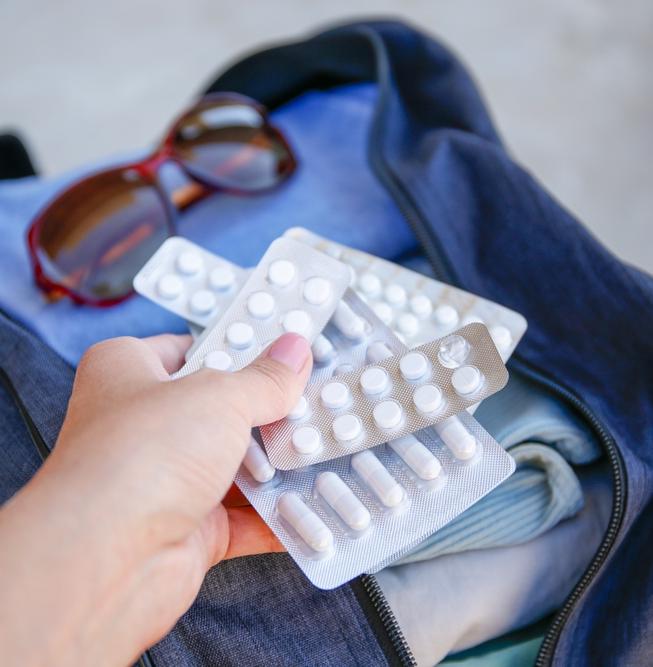 Куда сдать просроченные лекарства в Петербурге?