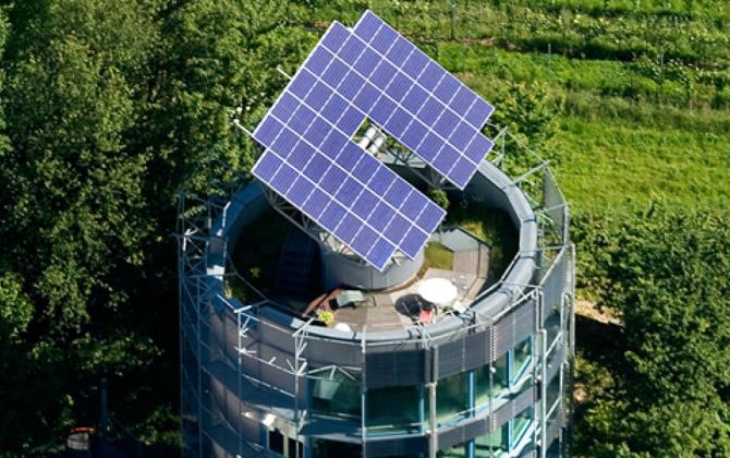 В Германии построили вращающийся дом на солнечной энергии