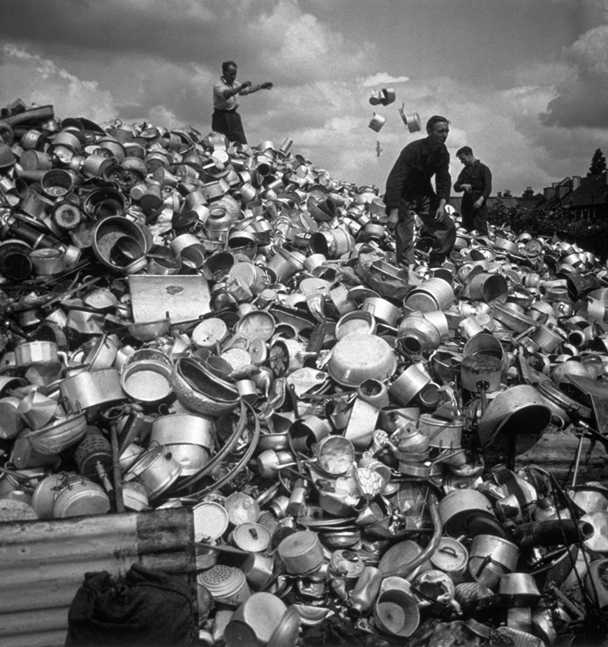 Ссылка дня: как изменилось обращение с мусором со времен Средневековья