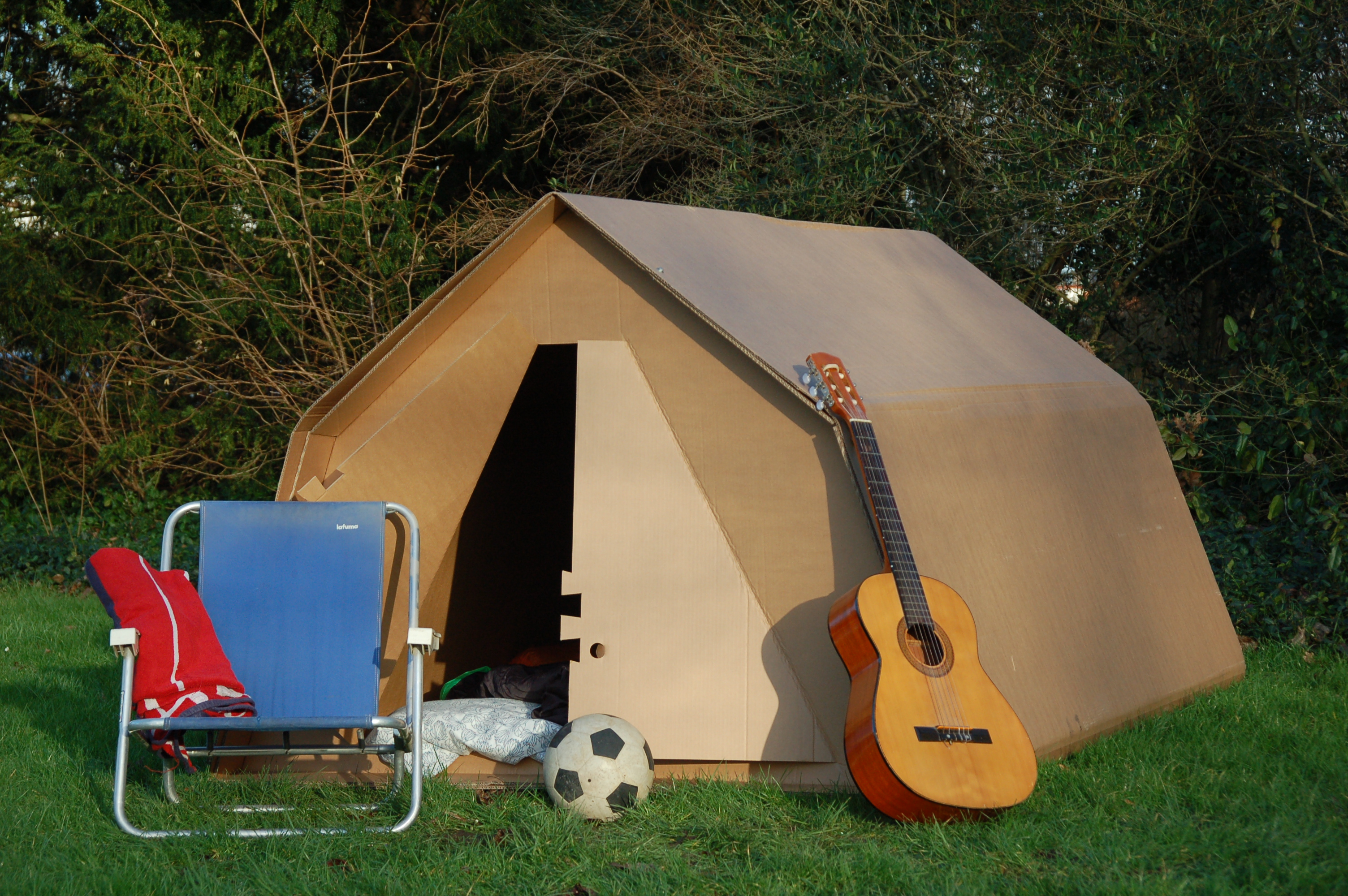 Экологичную палатку из гофрокартона изобрели в Голландии