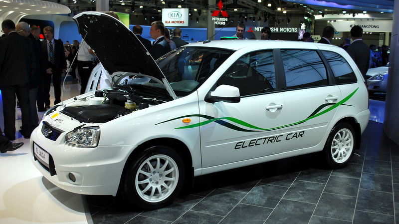 Электрокар «АвтоВАЗа» продержался без зарядки дольше «зеленых» иномарок