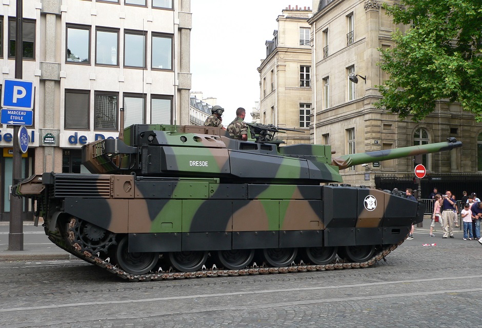 Французские танки перейдут на биотопливо