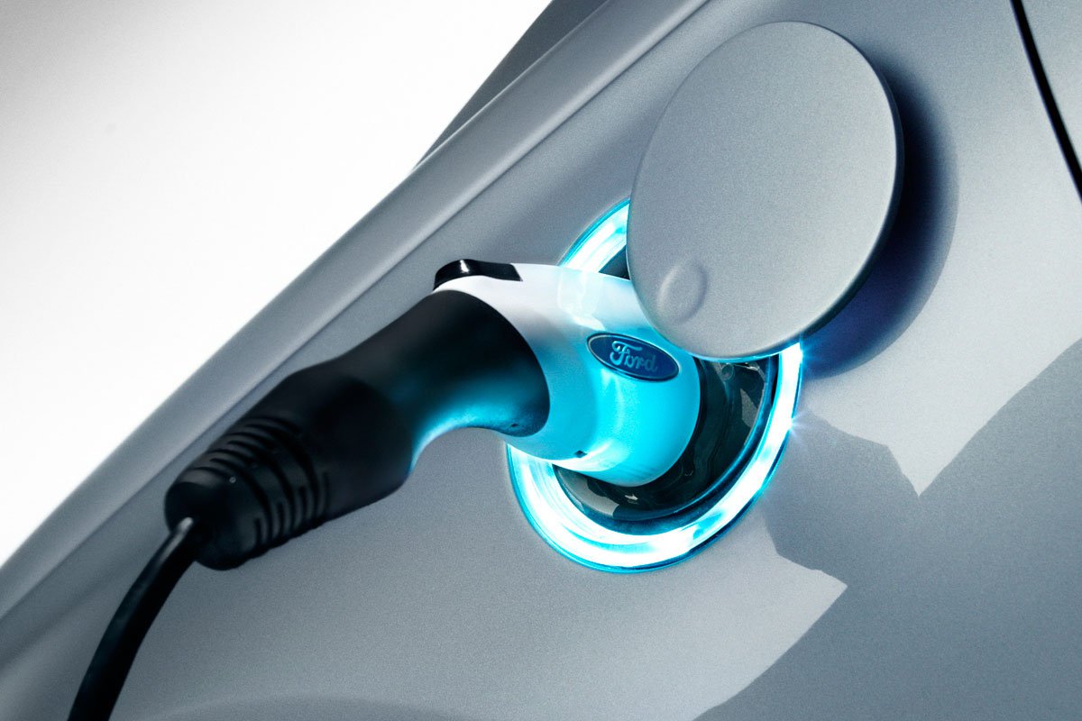 Новые зарядки для электромобилей установят в Подмосковье до конца 2017 года