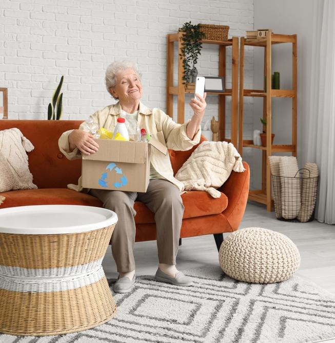 Пенсионерам предлагают отменить платежи ЖКХ за вывоз мусора 