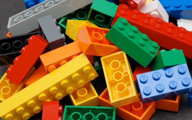 Зеленая Школа в Парке Горького принимает ненужные детали LEGO
