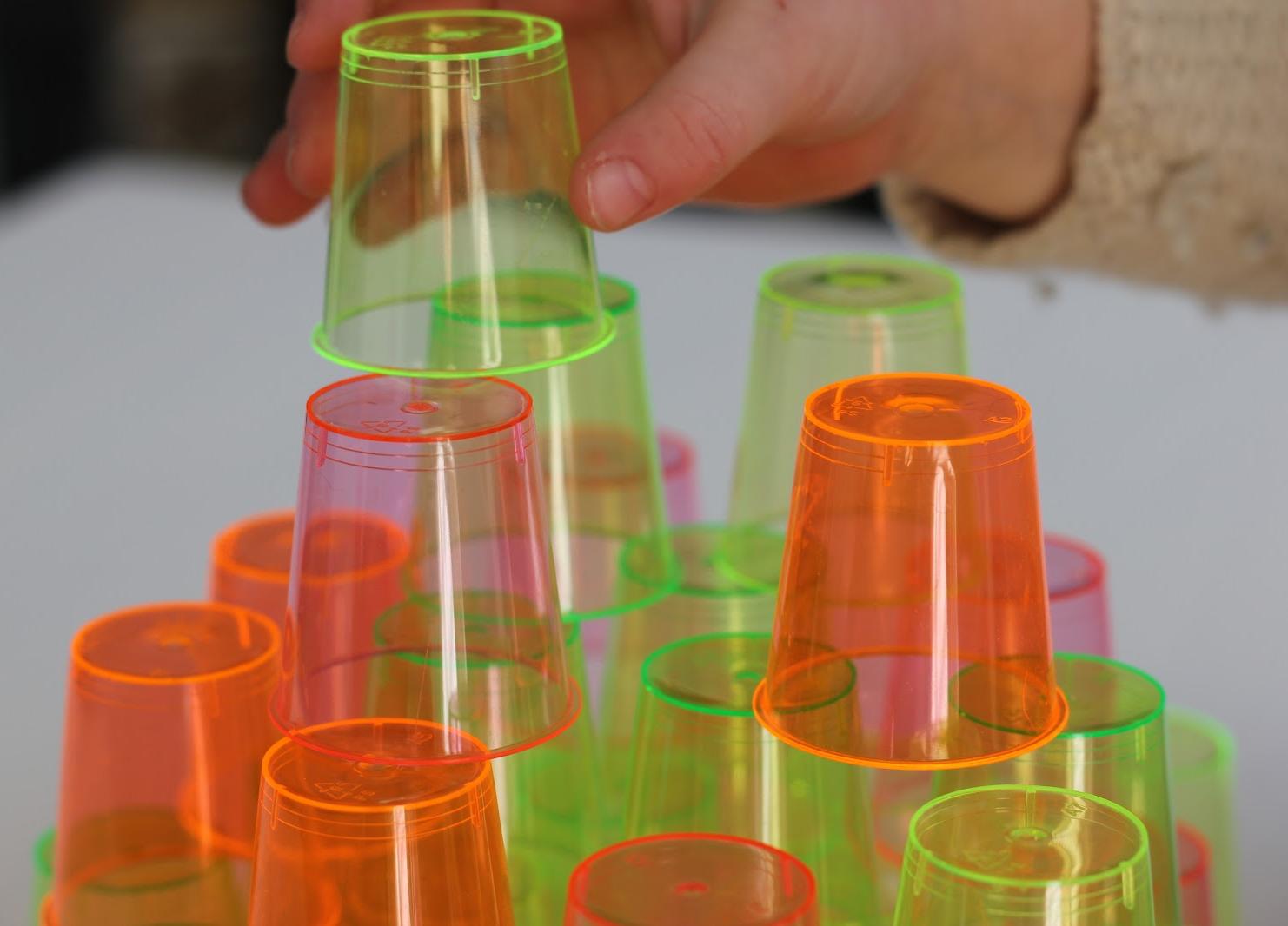 Европарламент проголосовал за запрет одноразовой пластиковой посуды в ЕС