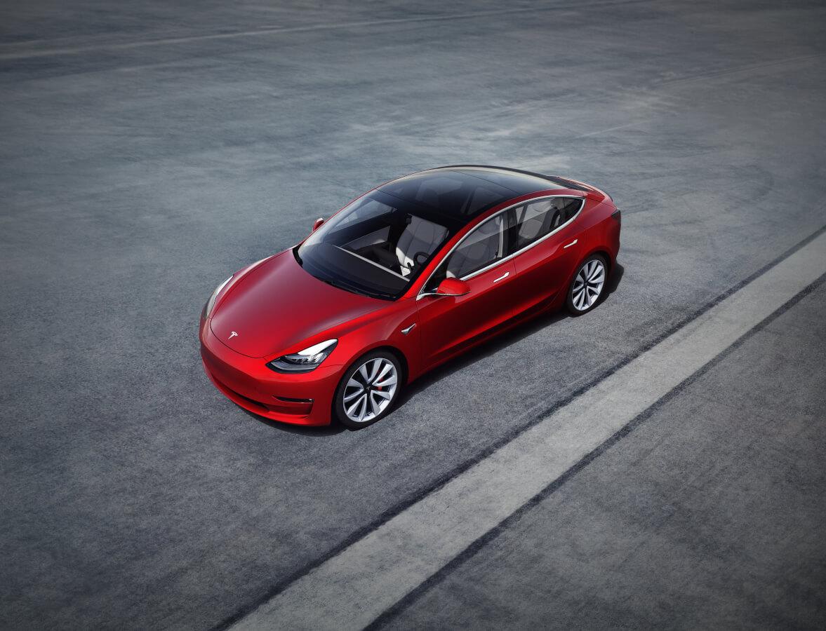 Tesla снизит цены на электромобили за счет закрытия розничных магазинов