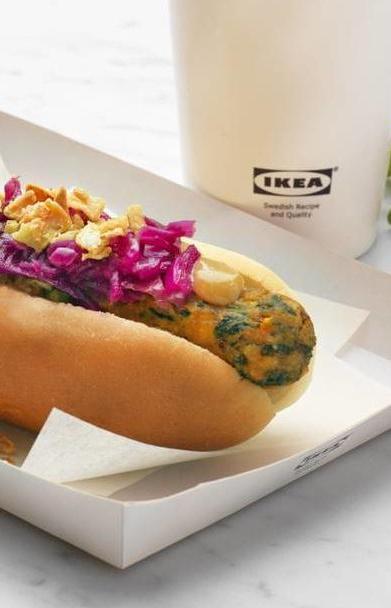 IKEA добавит в меню веганские хот-доги и мороженое