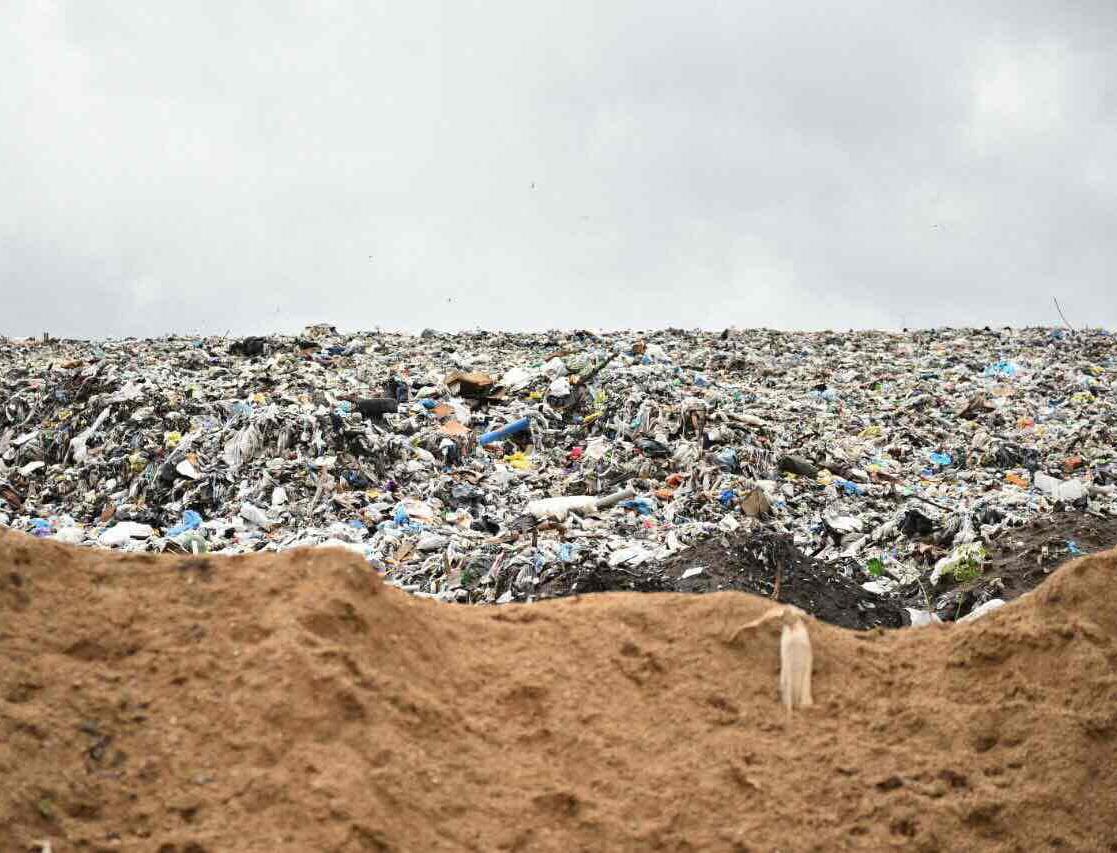 Видео дня: почему в Орловской области неделями не вывозят мусор