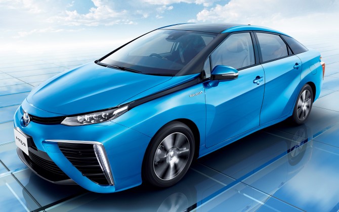 Новая Toyota будет работать на водороде