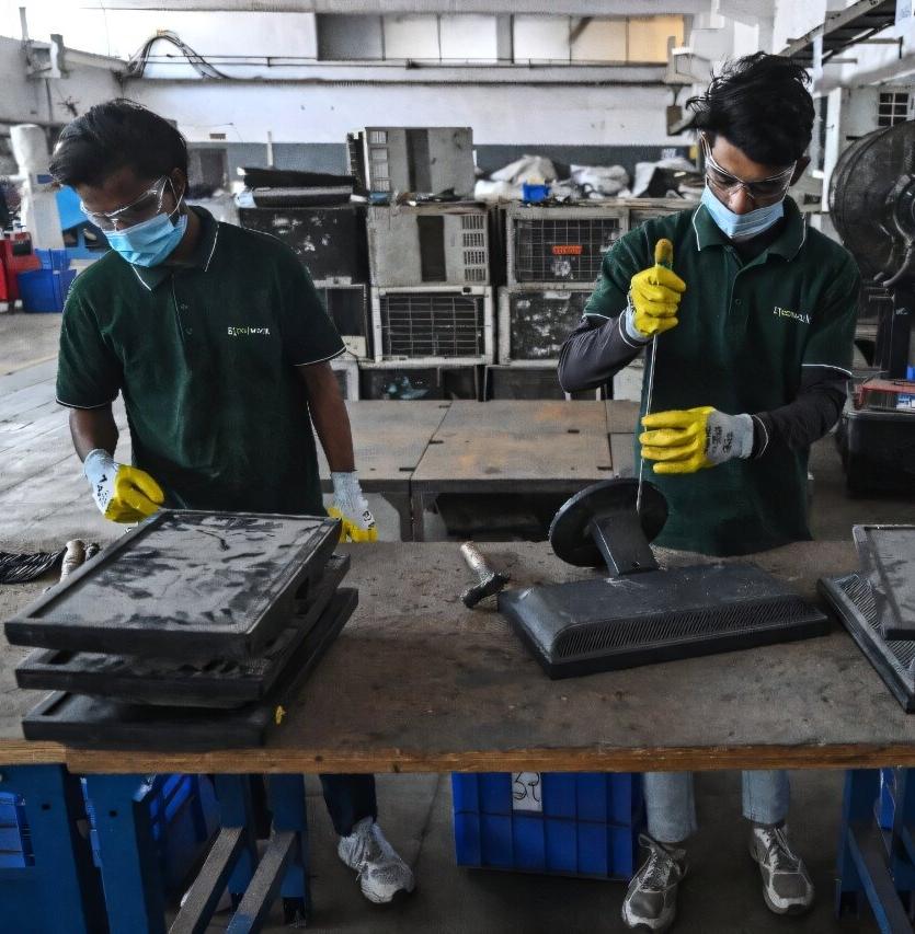 Индия делает ставку на переработку электронных отходов 