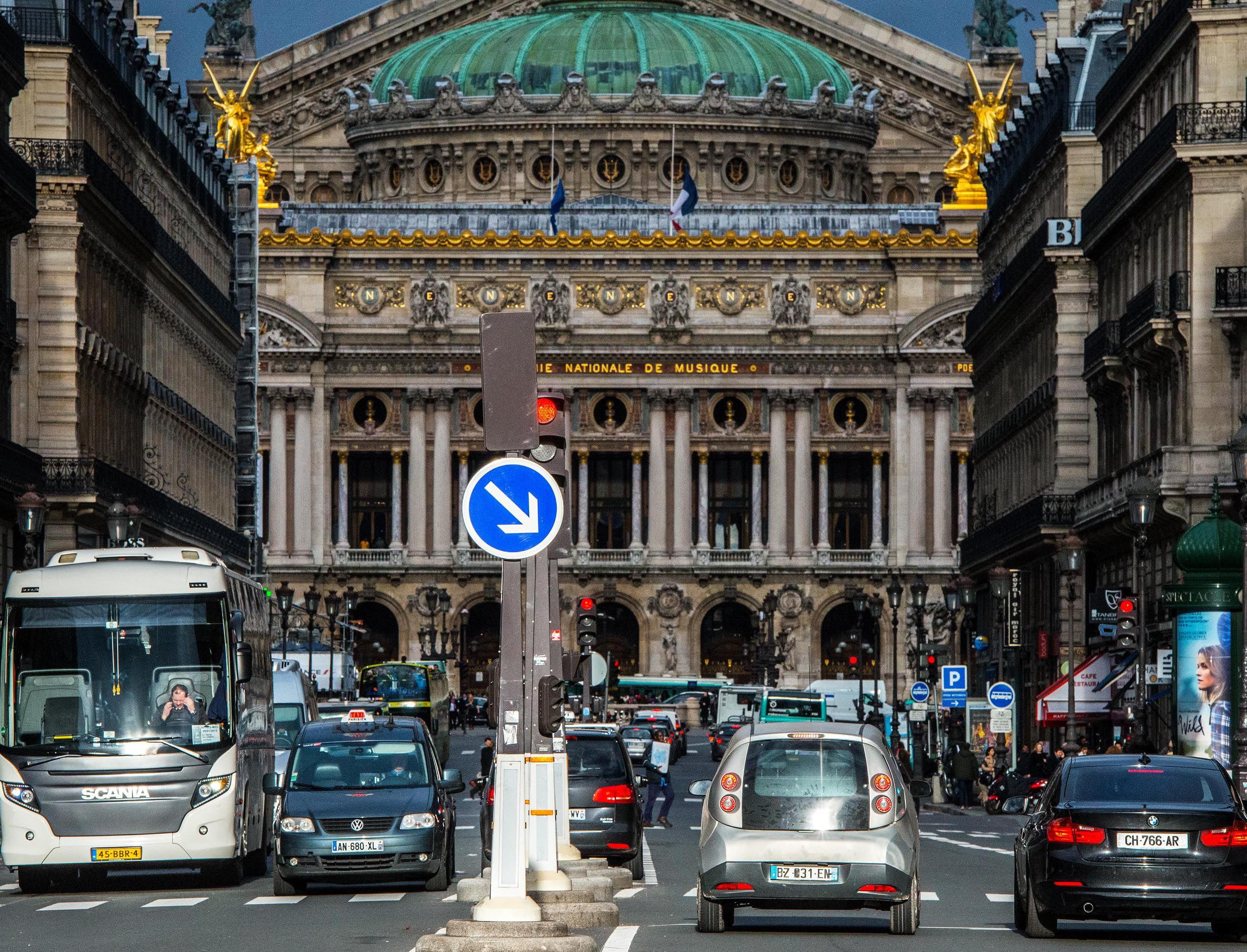 В Париж запретили въезд старым дизельным авто
