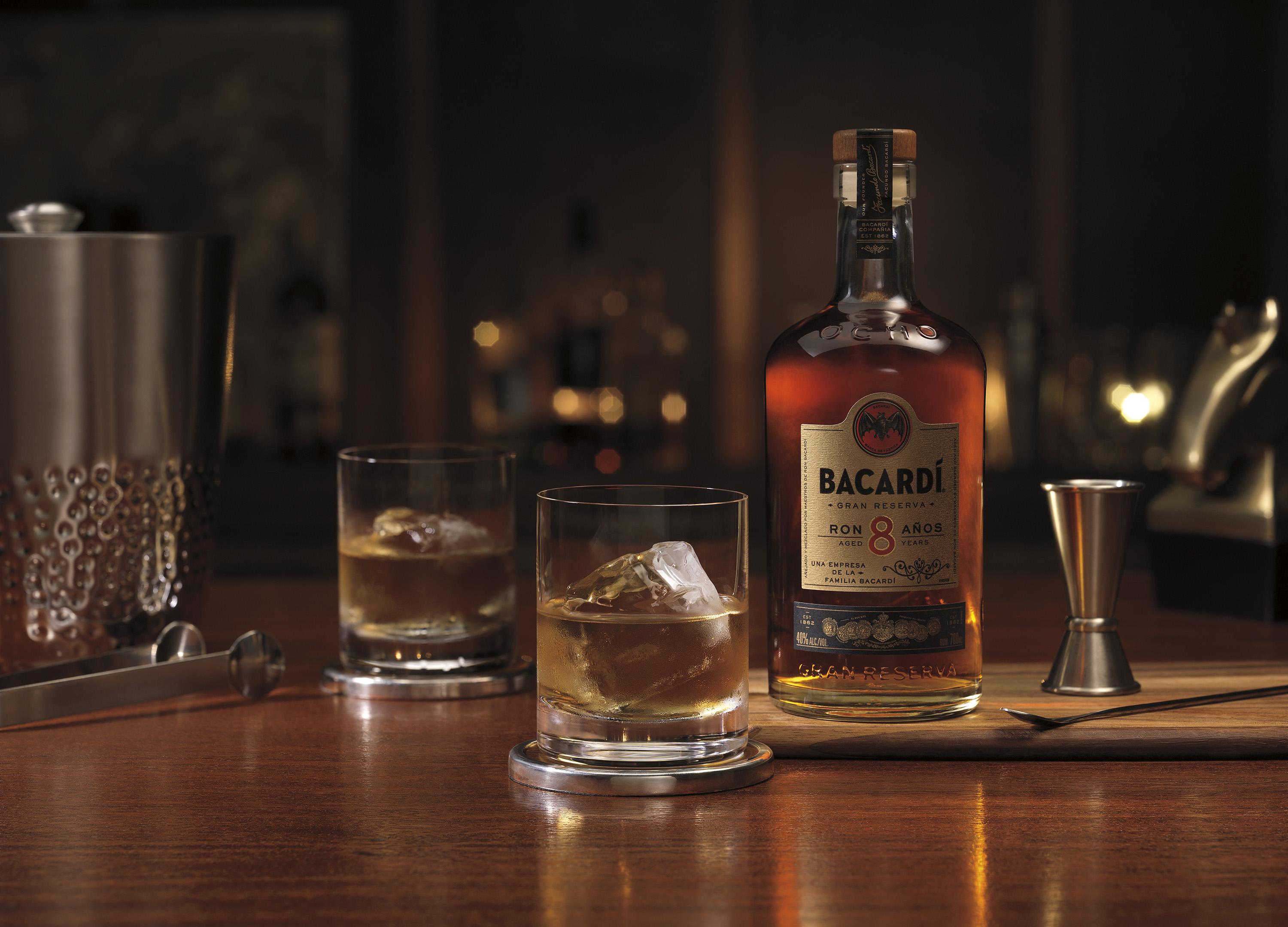 Bacardi запустил кампанию против пластиковых соломинок