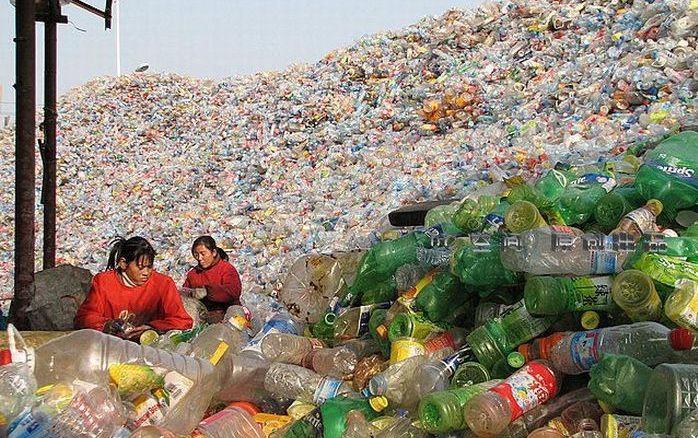 В Перу появился «Пластиковый банк»