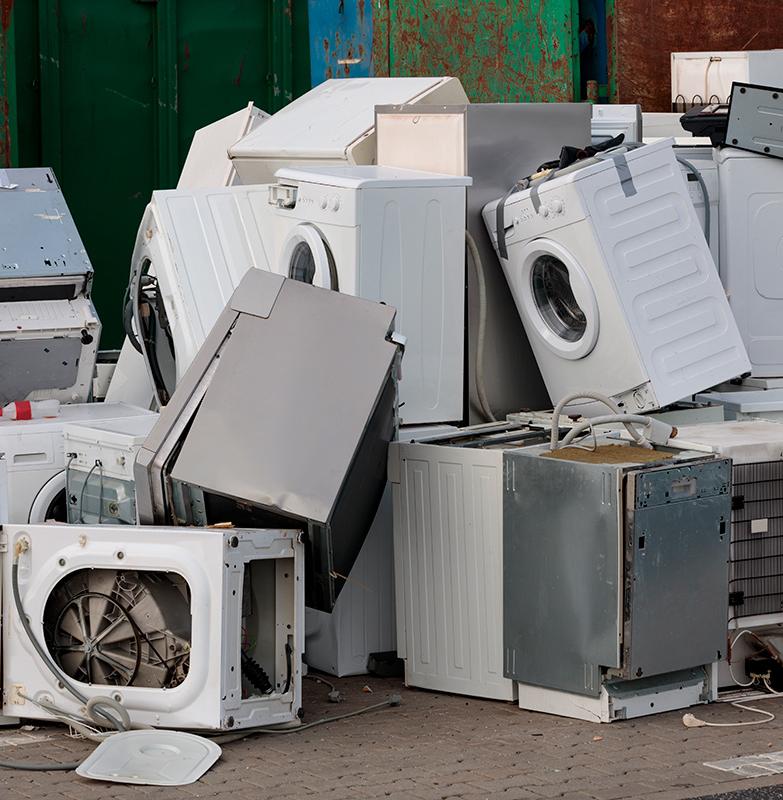 Москвичи сдали на переработку более 130 тысяч крупногабаритных вещей 