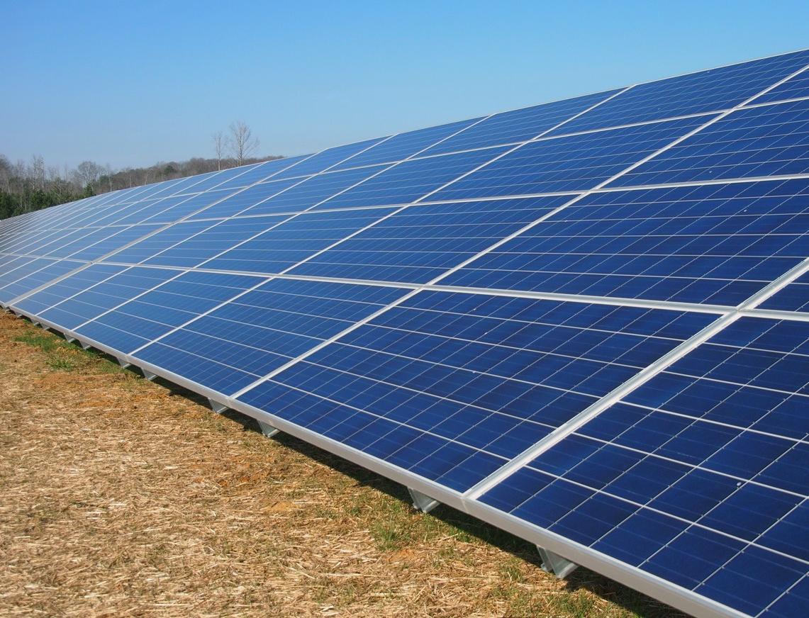 В Омской области строят крупную солнечную электростанцию