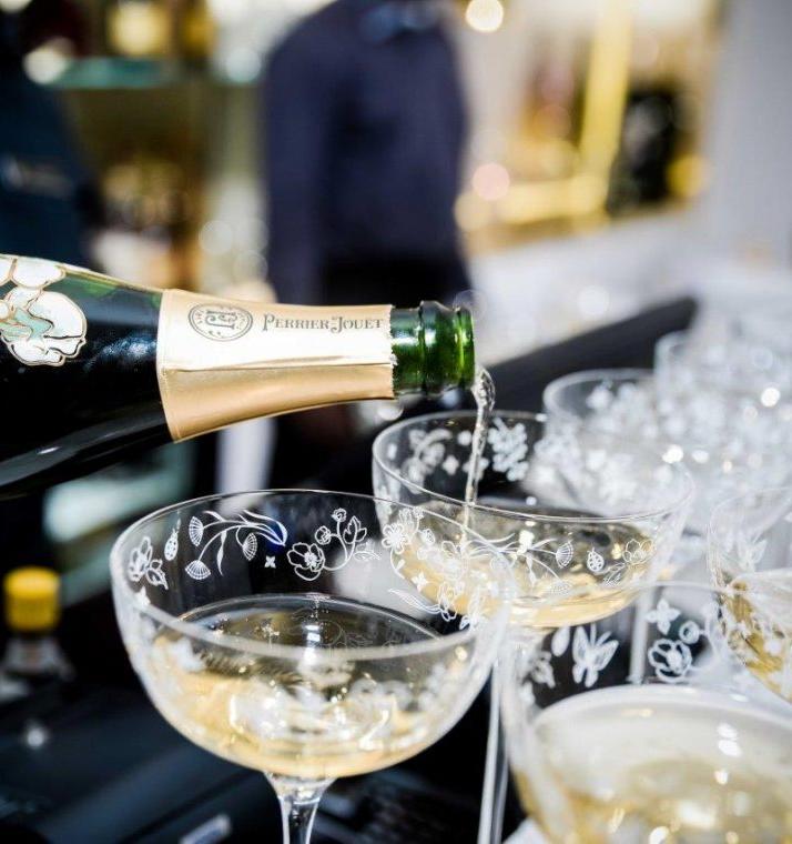 Шампанское Perrier-Jouet выпустит экологичные подарочные коробки