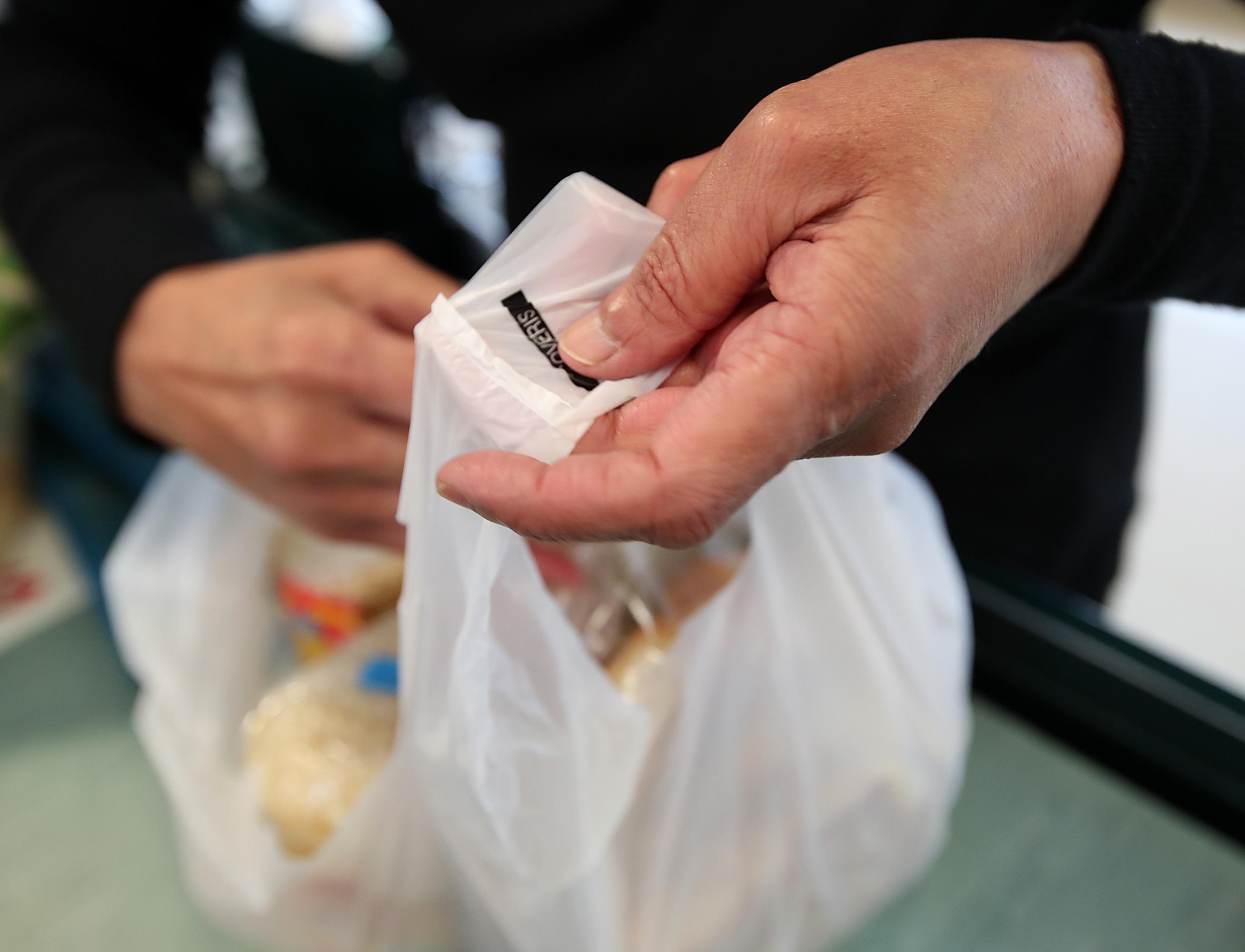 Новая Зеландия запретила пластиковые пакеты