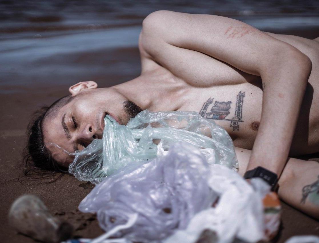 Экологический фотопроект «Пластик»: мусор убивает нас и планету