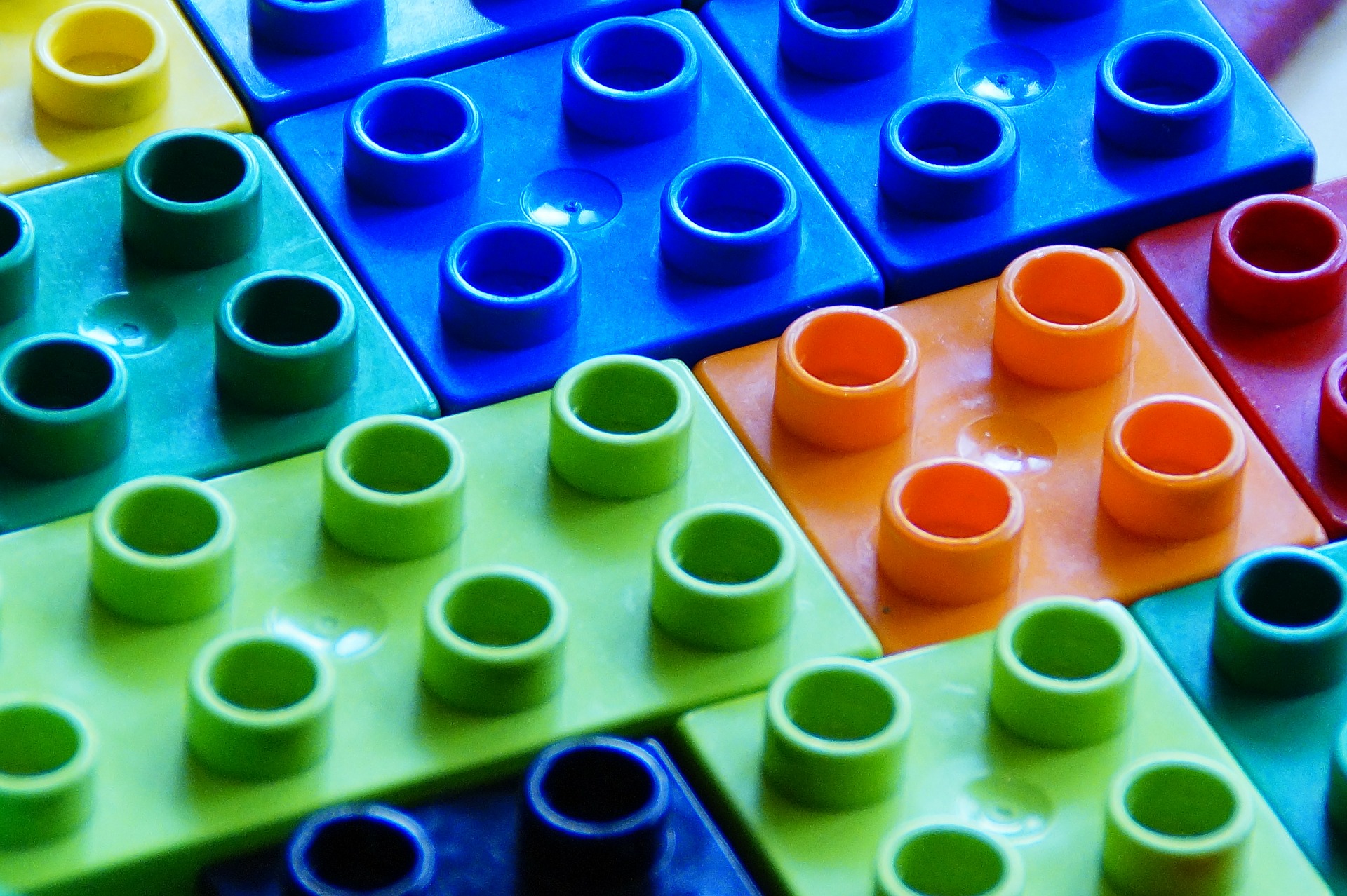 Lego разработает экологичную альтернативу пластмассовым деталям