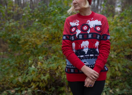 WWF выпустил экологичный неновогодний свитер