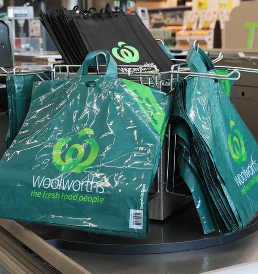 Австралия сократила использование пластиковых пакетов на 80% 
