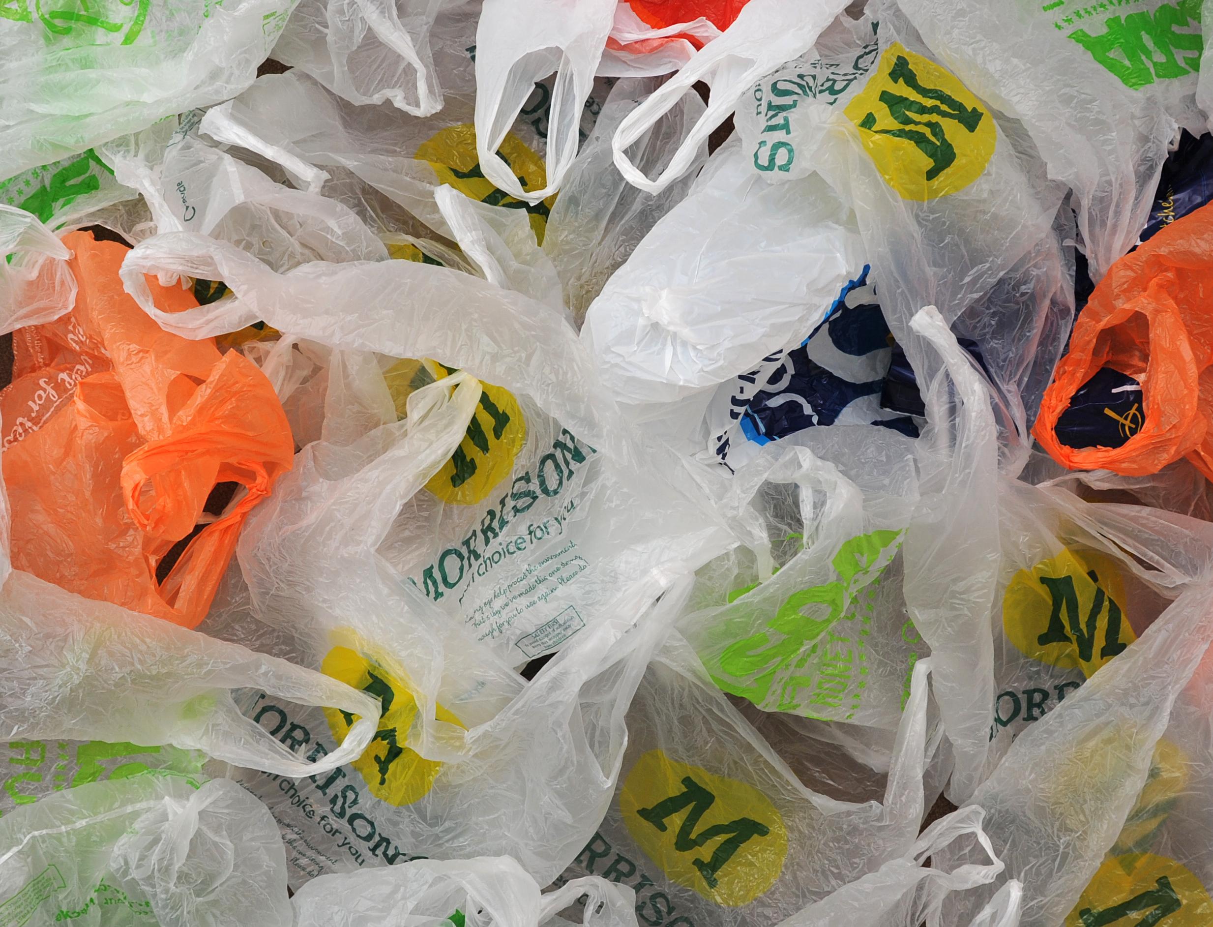 Видео дня: страшная правда про пластиковые пакеты