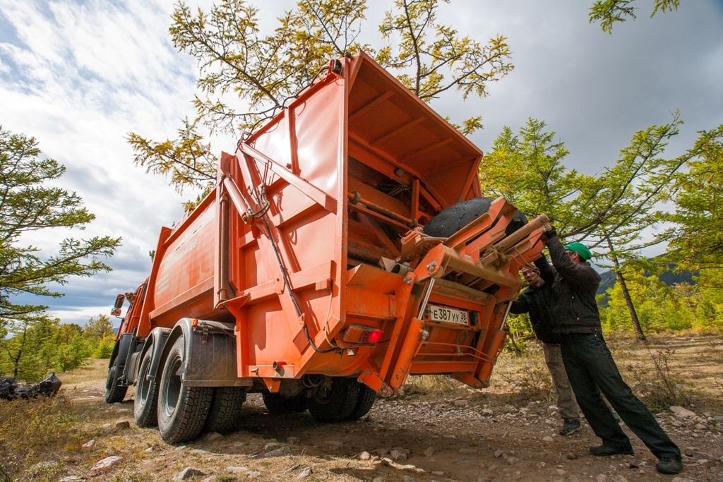 1,29 млрд рублей выделили на внедрение сортировки мусора вокруг Байкала