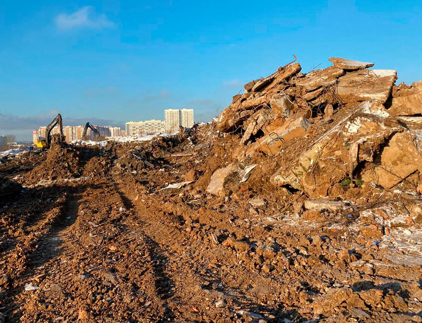 В Москве ликвидируют крупнейшую свалку строительного мусора