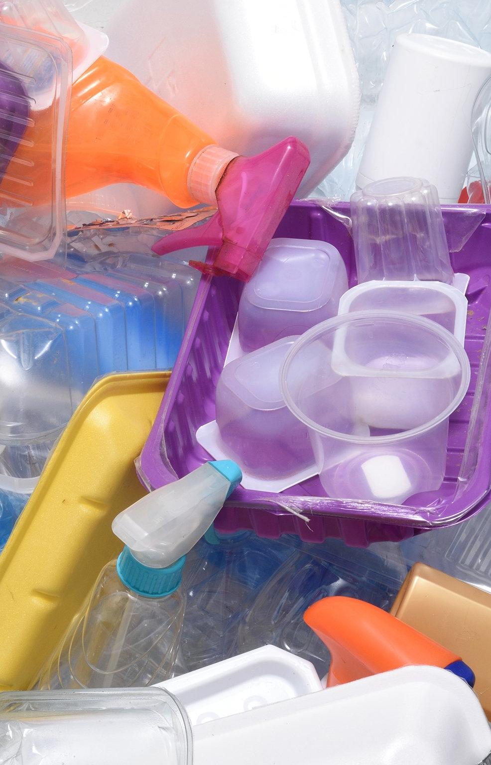 В Великобритании введут налог на неперерабатываемую пластиковую упаковку