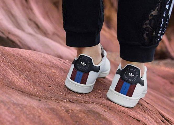 Стелла Маккартни и adidas представили веганскую версию кроссовок