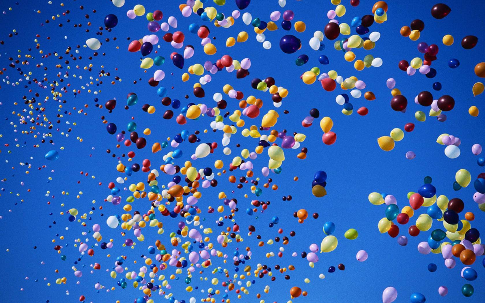 Выпускники Астаны отказались от неэкологичного запуска воздушных шаров