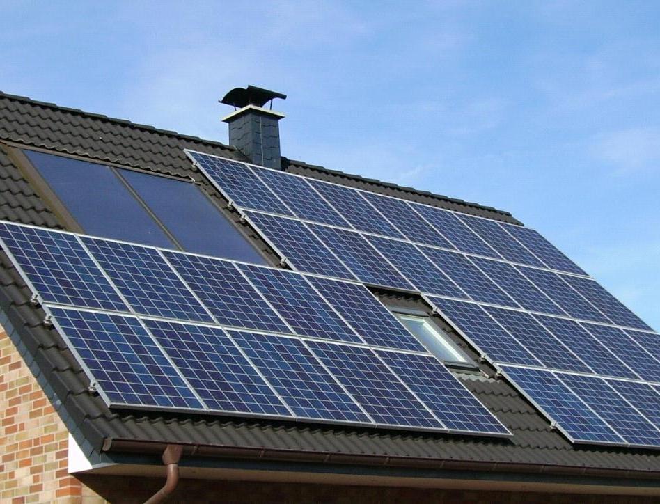Владельцев солнечных панелей освободят от НДФЛ при продаже энергии