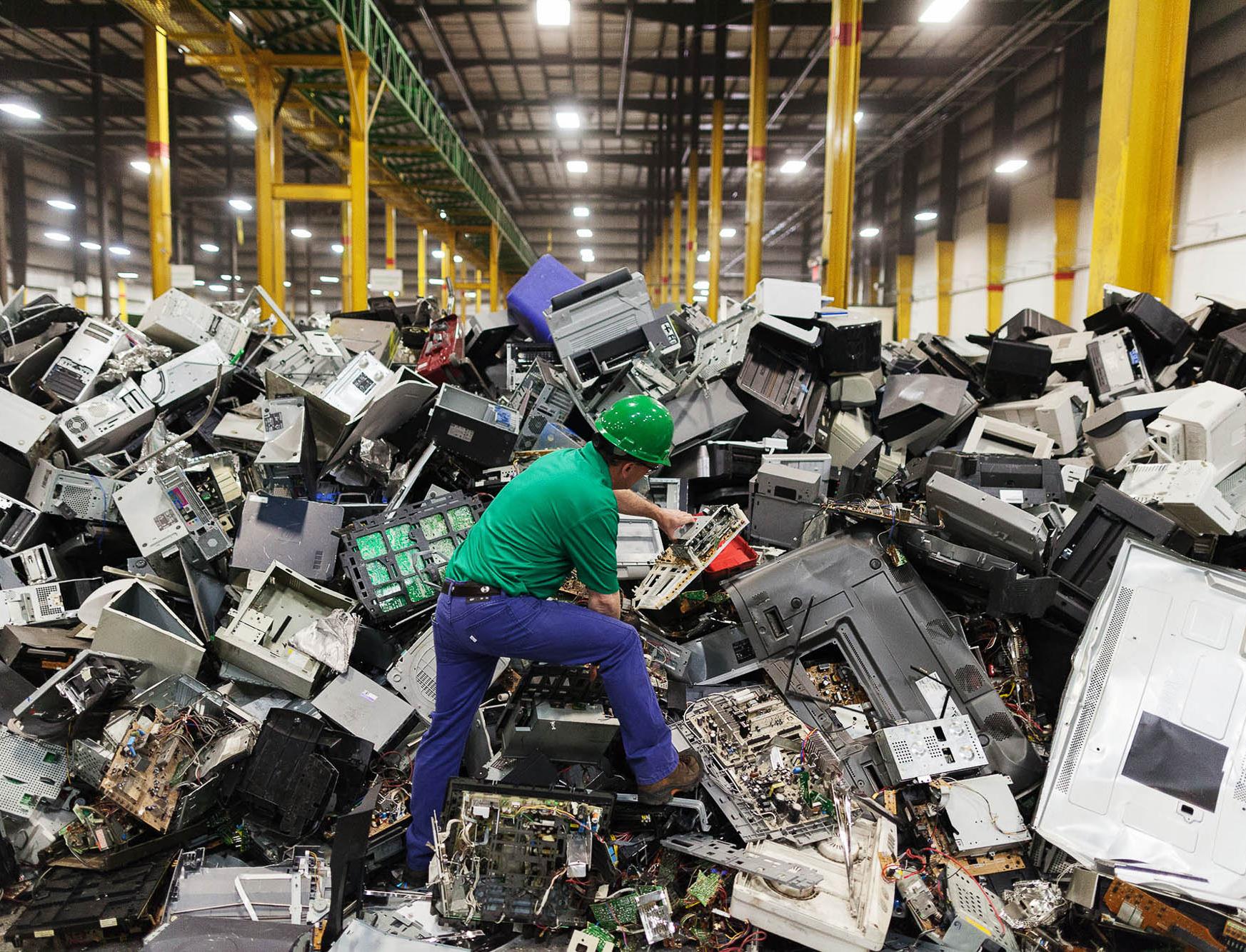 В Москве создадут комплекс по утилизации электронных отходов