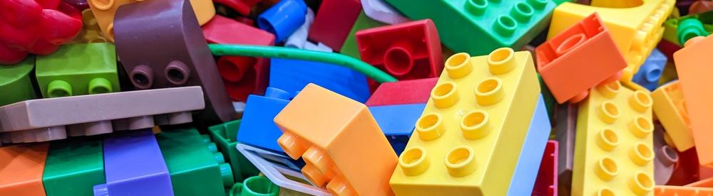 Жители Ямала могут обменяться детскими конструкторами 